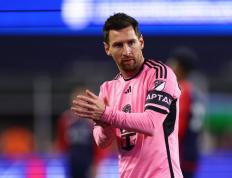 世界足坛只要有十(shí)佳球(qiú)！都会说像梅西！