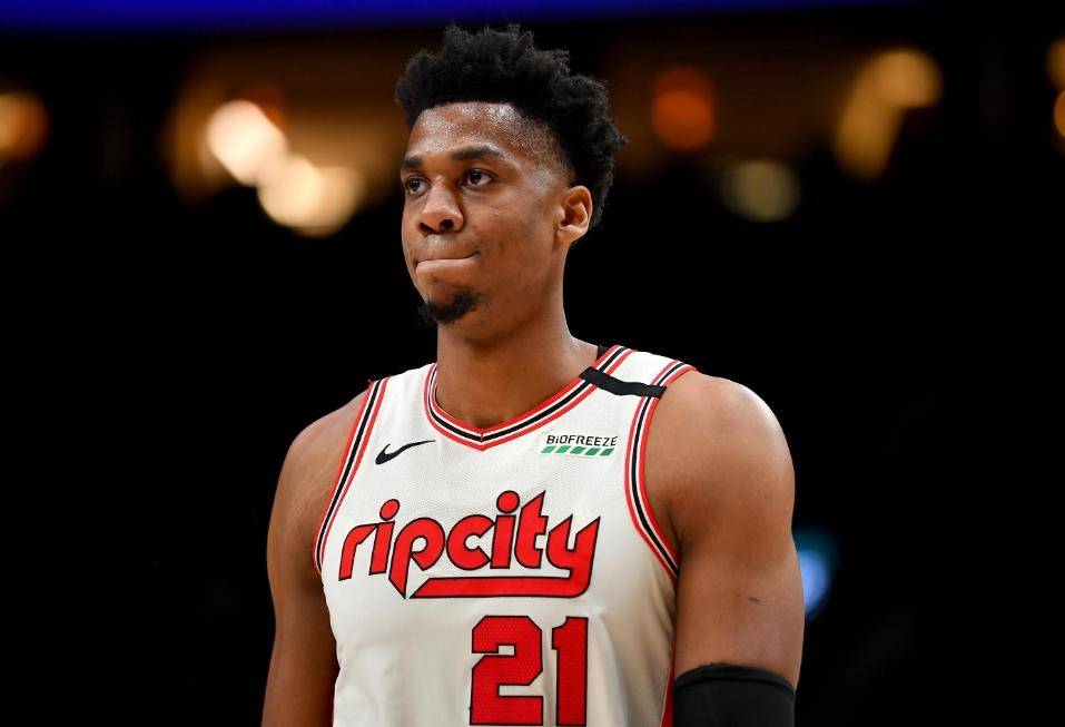 上海男篮试训NBA篮板王和盖帽王，36岁2米(mǐ)13，NBA场均12分10篮板