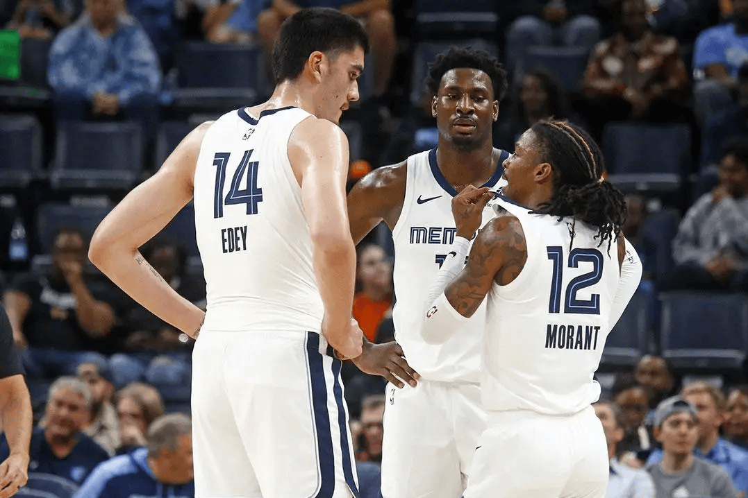 NBA恐(kǒng)怖西部!“银河战艦(jiàn)”扎堆?球迷(mí):季(jì)后赛比总决赛还難(nán)打(dǎ)?