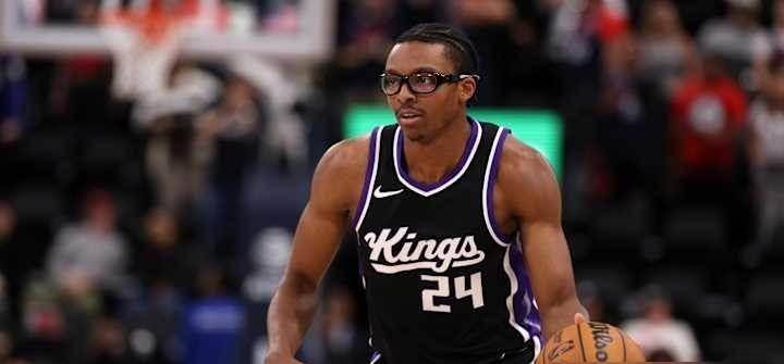 火(huǒ)箭战绩飙升！再签前国王队场均13+防守猛将，总冠军在望