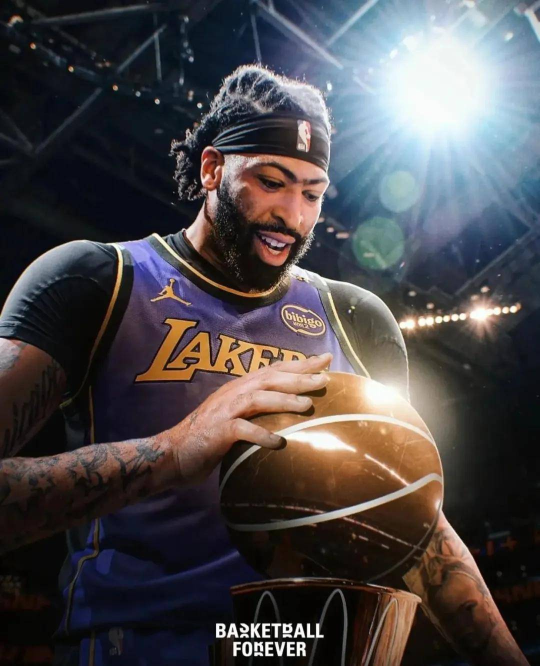 正式加盟独行俠(xiá)!你好,盖帽王!曝浓眉哥退出(chū)NBA揭幕战