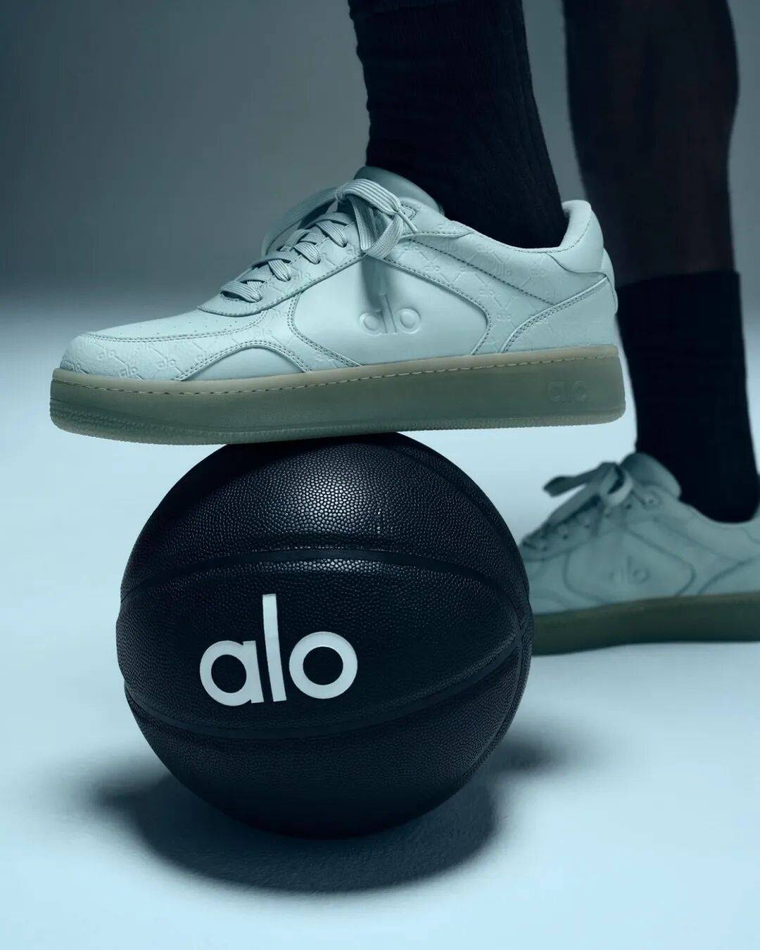 「吉米·巴特勒」联名新鞋曝光!没想到是(shì)這(zhè)个品牌!