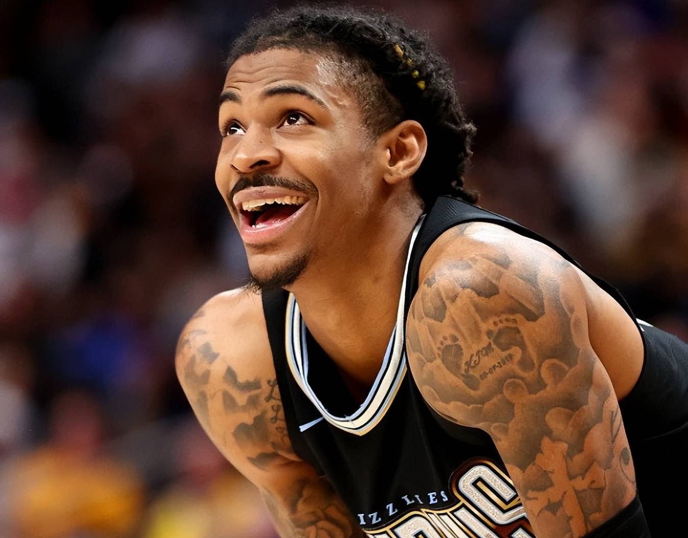 再见詹金斯，再见贝恩，灰熊18人名(míng)单，伤兵满营陷困境