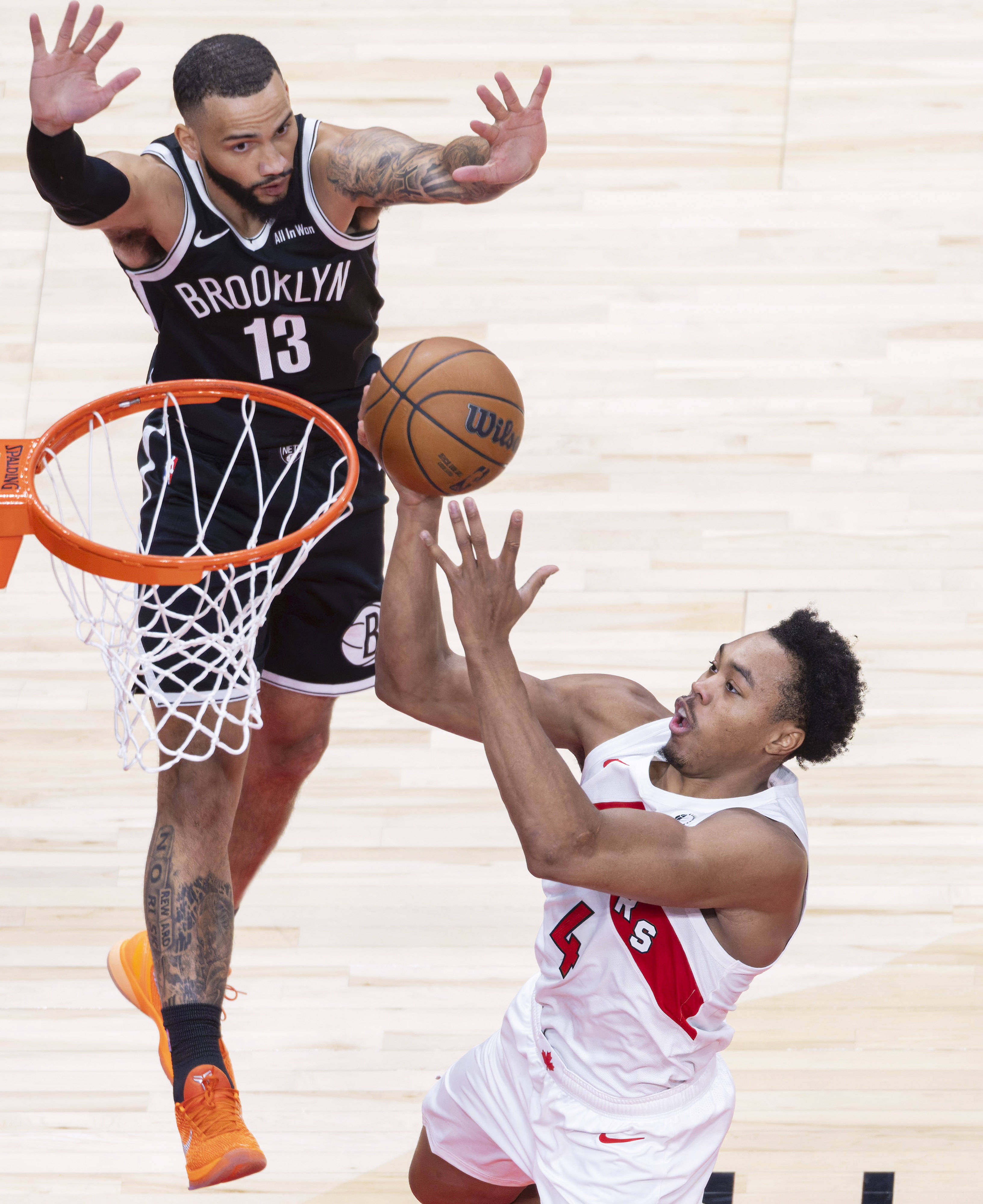 (体育)籃(lán)球——NBA季前賽(sài):猛龙胜籃(lán)网