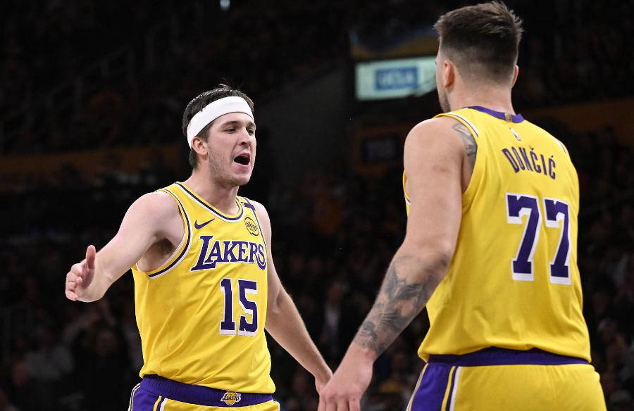 NBA球员里夫斯：留还是交易？