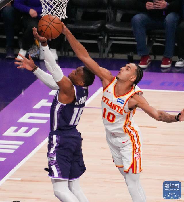 NBA常规赛｜老(lǎo)鹰胜国王