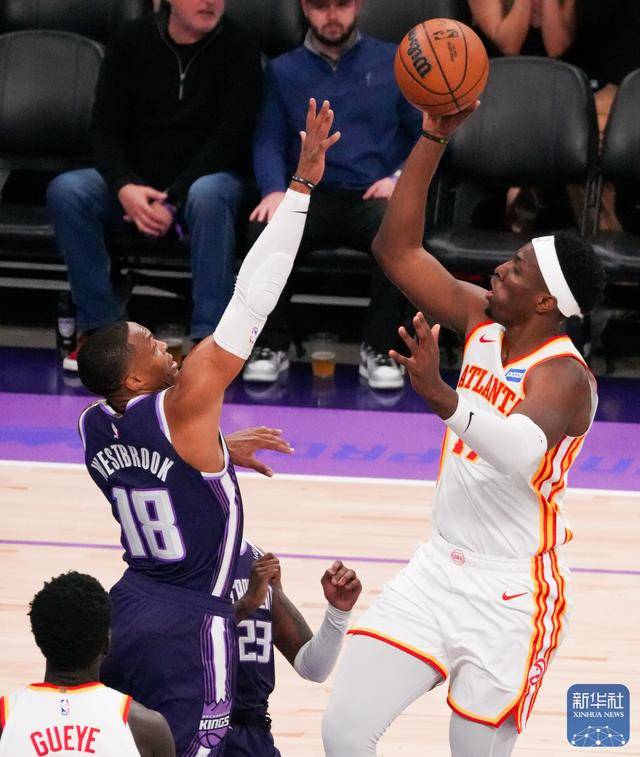 NBA常规赛｜老(lǎo)鹰胜国王