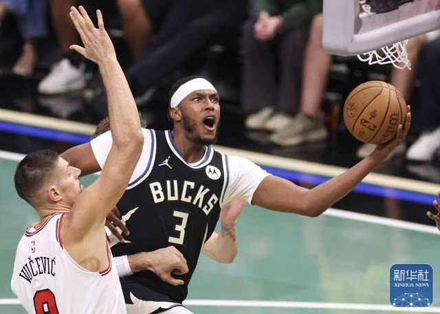 NBA常规赛|雄(xióng)鹿胜公(gōng)牛