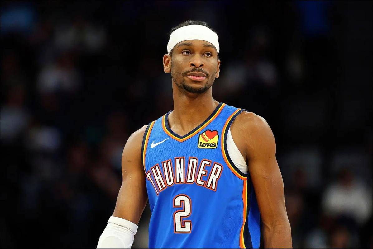 场均40分7.5助攻!亚历山大(dà)稳坐(zuò)联盟第一人宝座(zuò),NBA更新换代