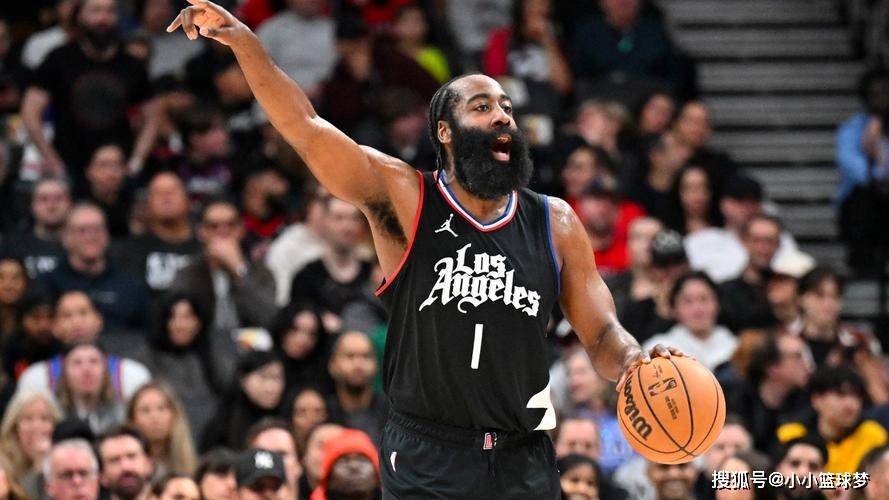 濃(nóng)眉三方交易加盟快船,哈登亲自出面招募,詹姆斯发表看法